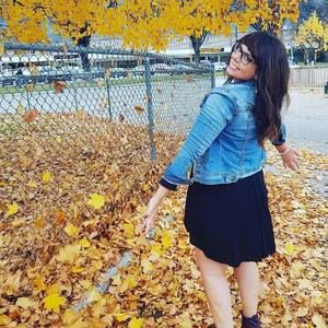 Meet your Posher, Delahnia